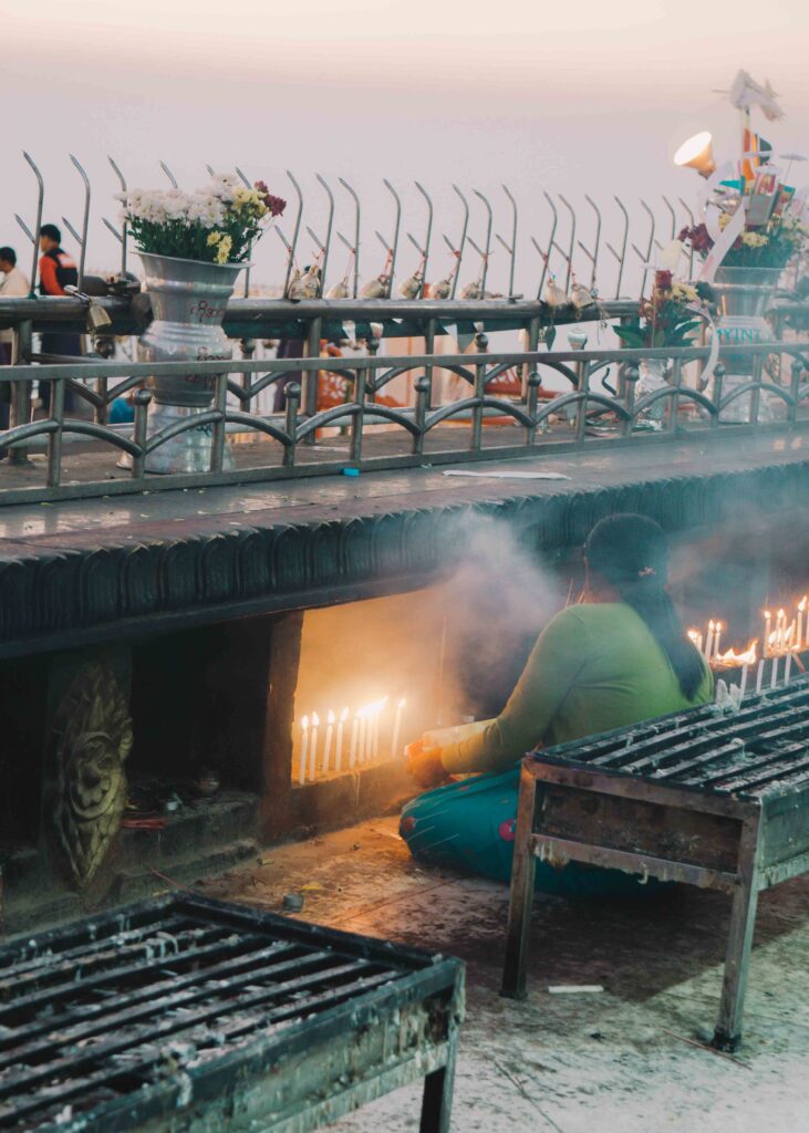 travel_psych_motivazione_golden_rock_myanmar